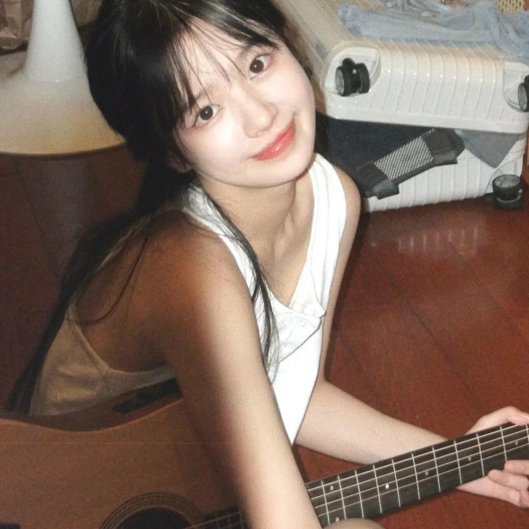 潇洒佳人淡淡妆